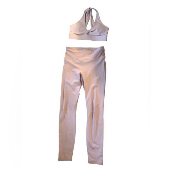 Fabletics 2PC Leggings & Sports Bra M Light Pink/Mauve Yoga Work~Out Twist Top - Picture 1 of 8